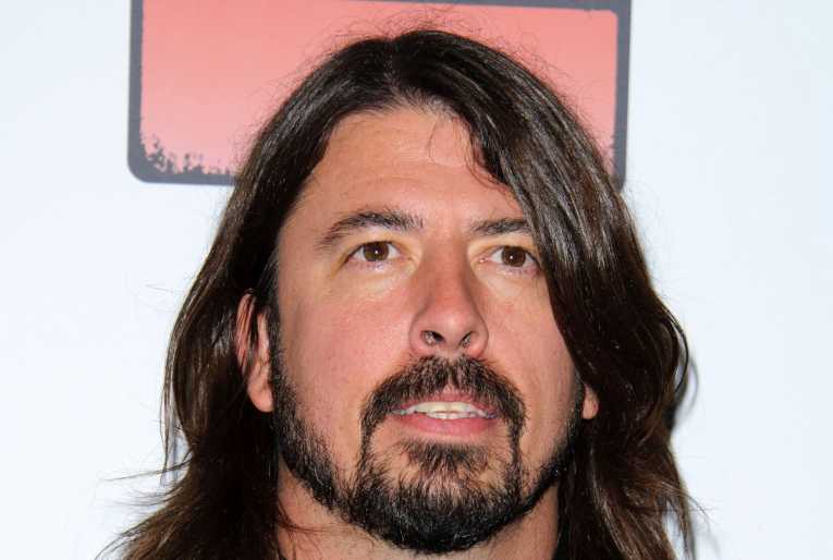 Foo Fighters to play New Zealand earthquake benefit show