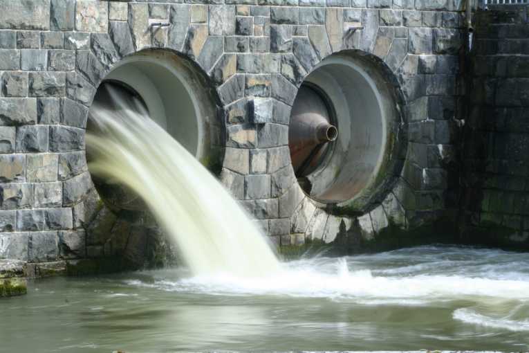 Bill would help stimulate water and wastewater infrastructure investment
