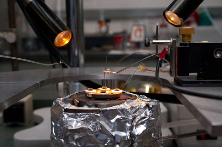 Clean energy fuel cell that continues to produce power even when the hydrogen has run out