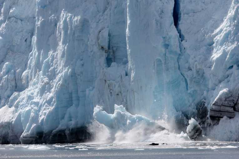 Glacier melt 'less serious' study suggests