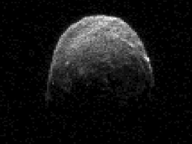 Large asteroid captured by radar passing close to Earth