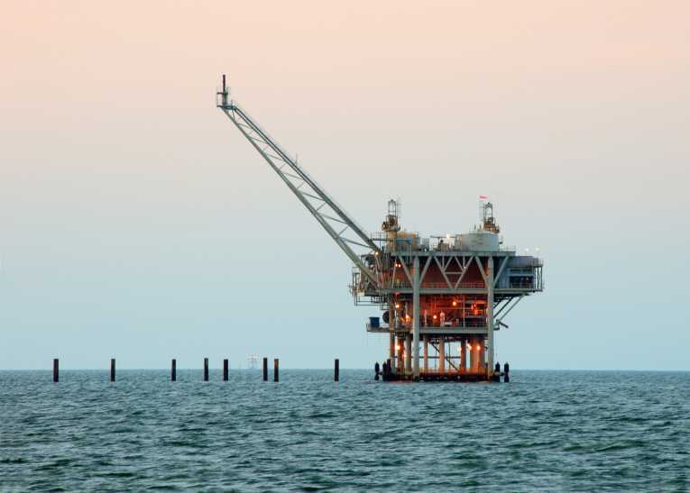 U.S. says no deal to BP resuming oil drilling