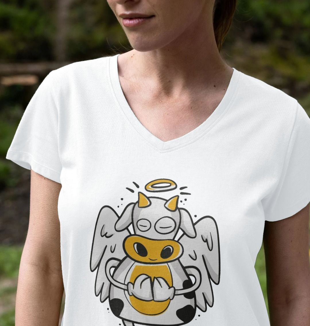 Angelic Cow Women's V-Neck T-Shirt